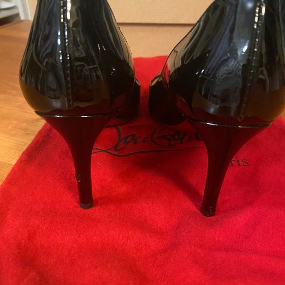 Authentic Christian Louboutin Simple Patent Pump - Picture 10 of 11